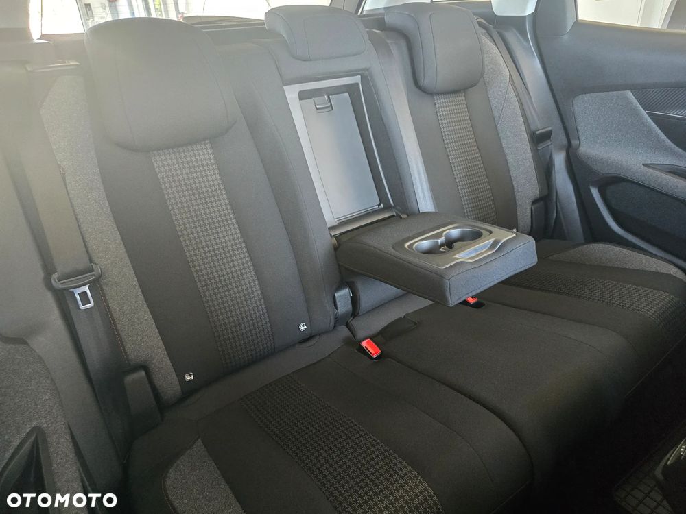 Peugeot 3008 - 34