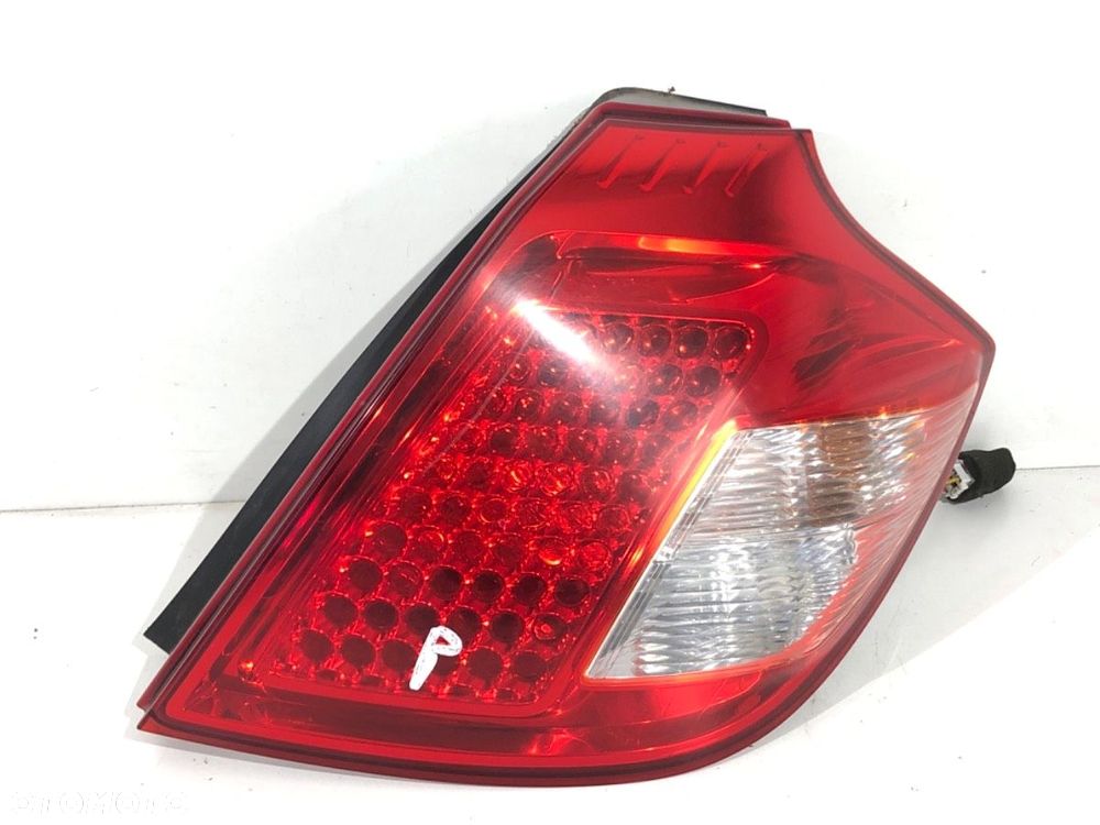 LAMPA PRAWY TYŁ  KIA CEE'D liftback (ED) 2006 - 2012 1.4 77 kW [105 KM] benzyna 2006 - 2012 - 1