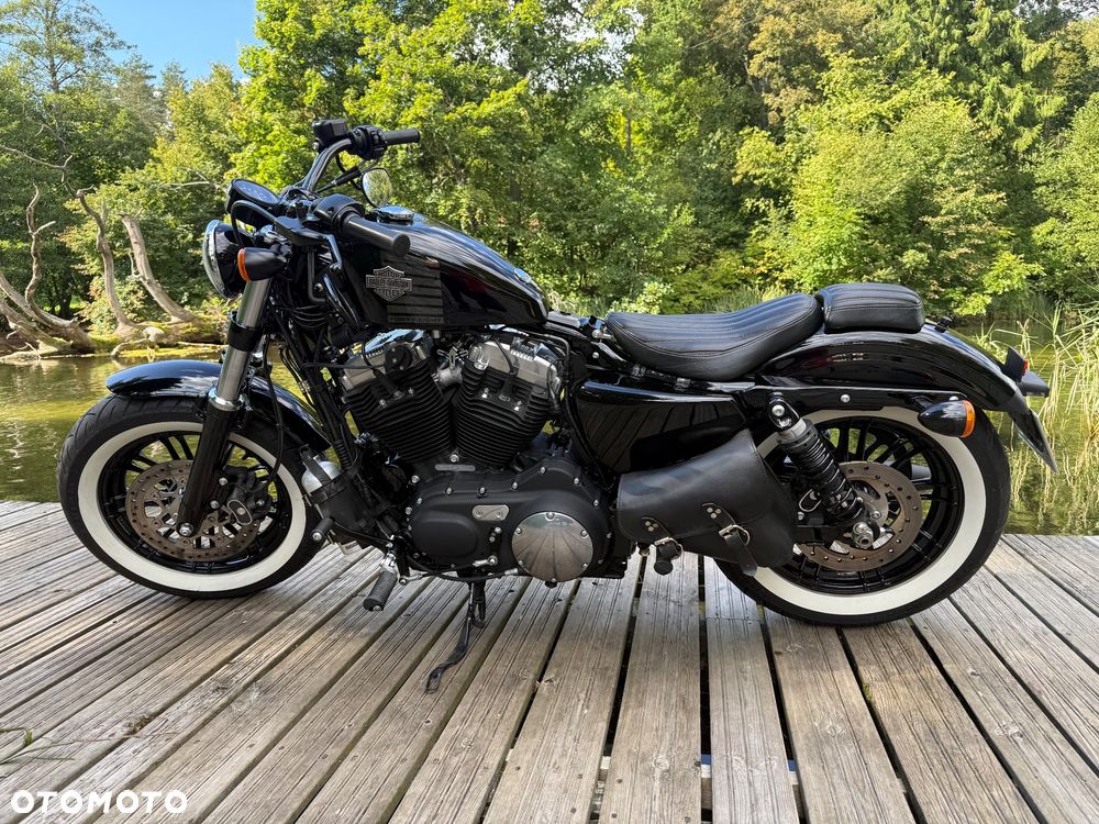 Harley-Davidson Sportster Forty-Eight - 4