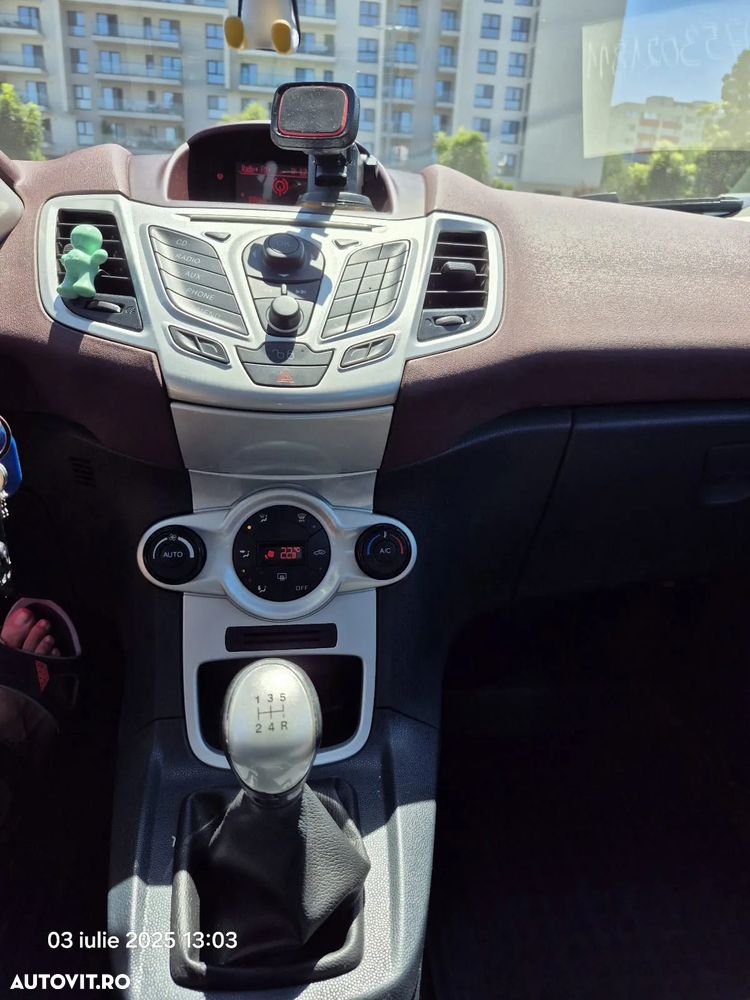 Ford Fiesta - 6
