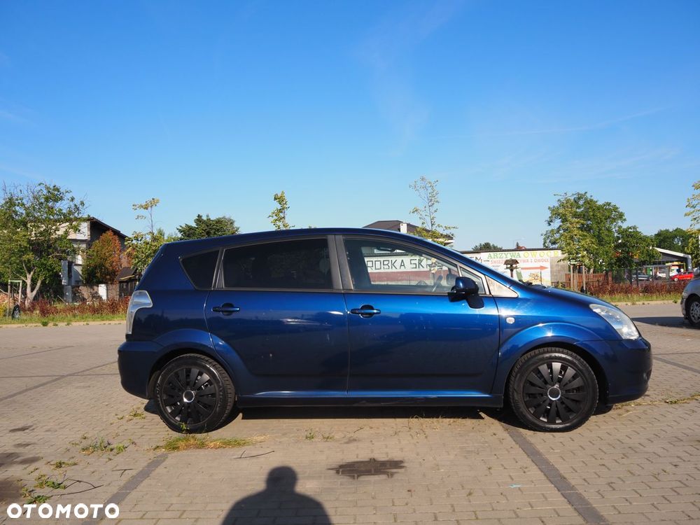 Toyota Verso - 3