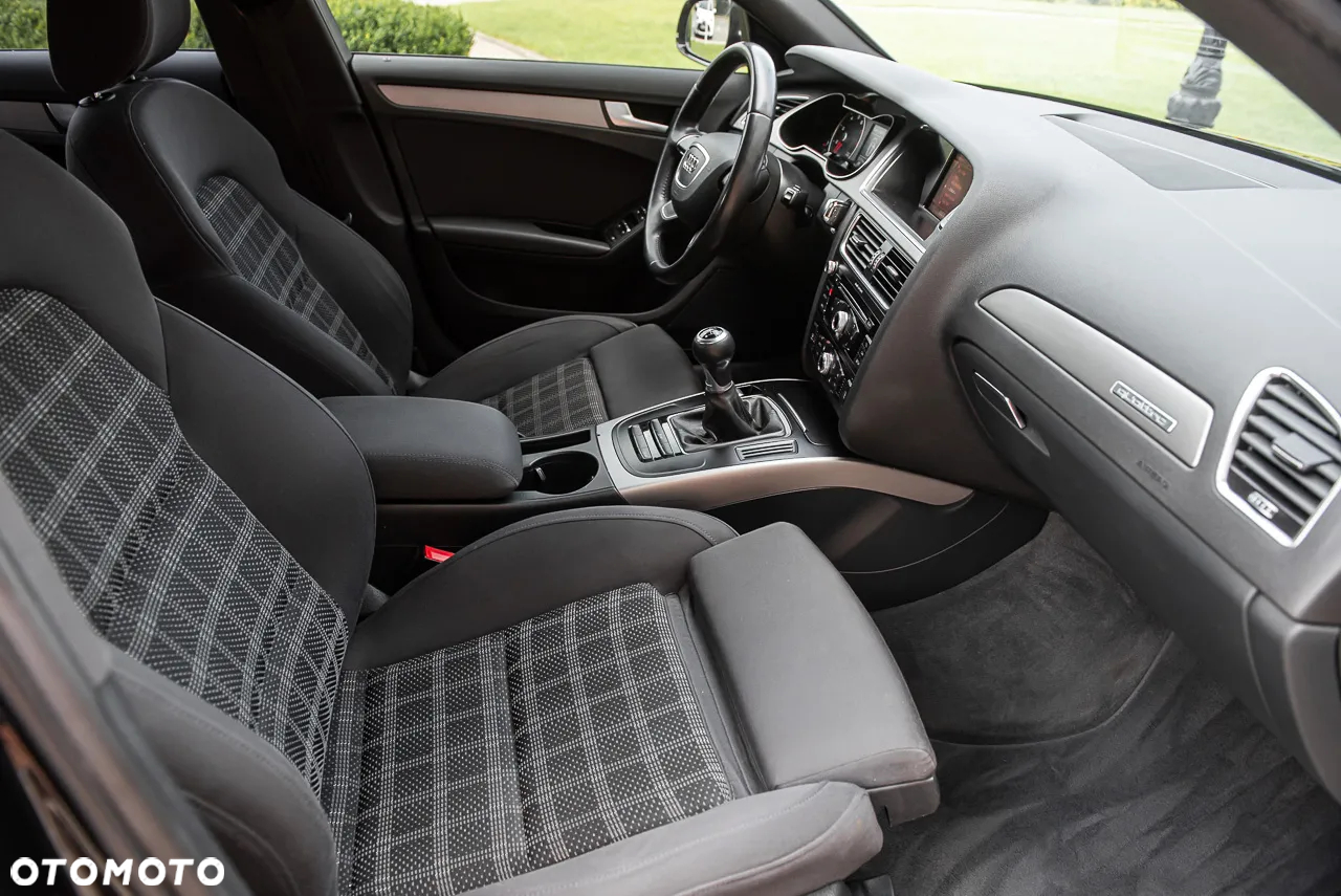 Audi A4 Avant 2.0 TFSI quattro S line Sportpaket - 30