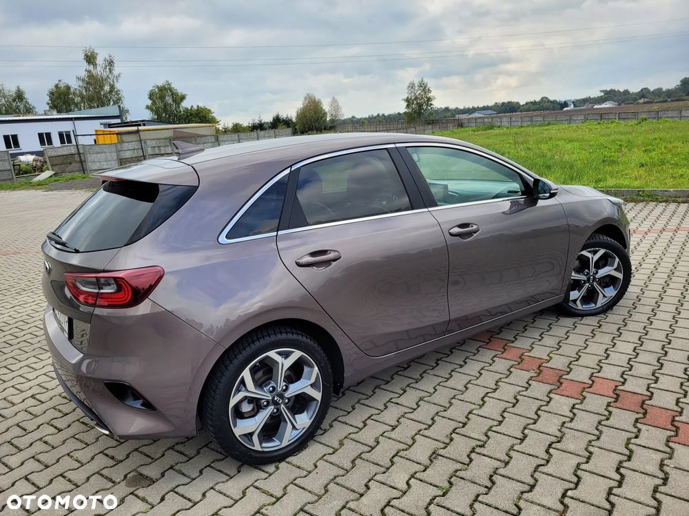 Kia Ceed 1.4 L Business Line - 39