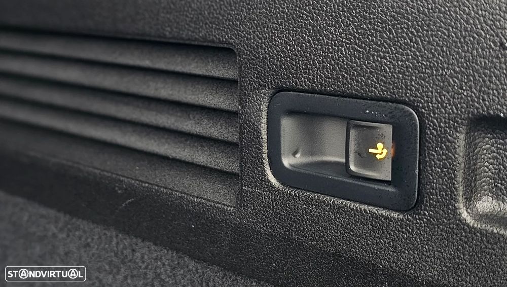 VW Arteon 2.0 TDI R-Line DSG - 44