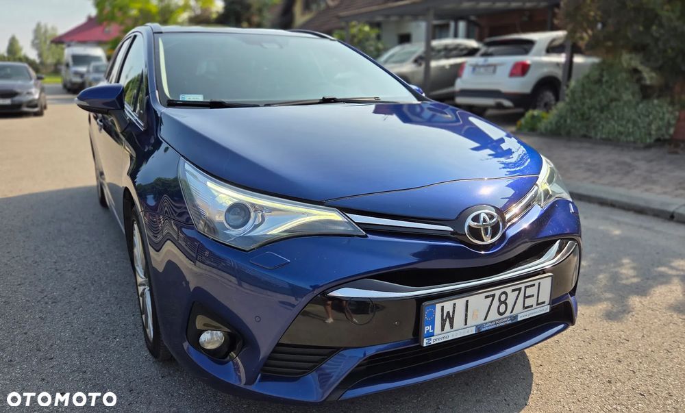 Toyota Avensis 2.0 Selection MS - 1