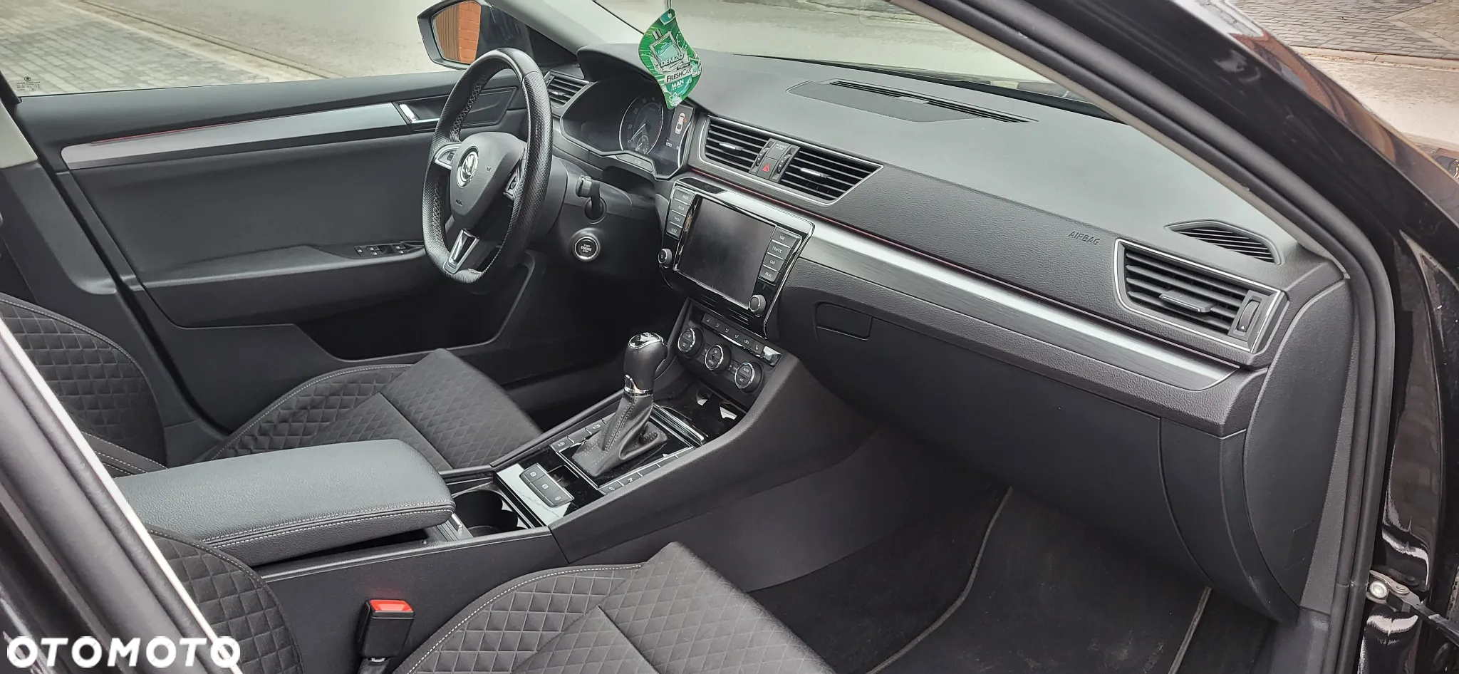 Skoda Superb 2.0 TSI Active DSG - 6