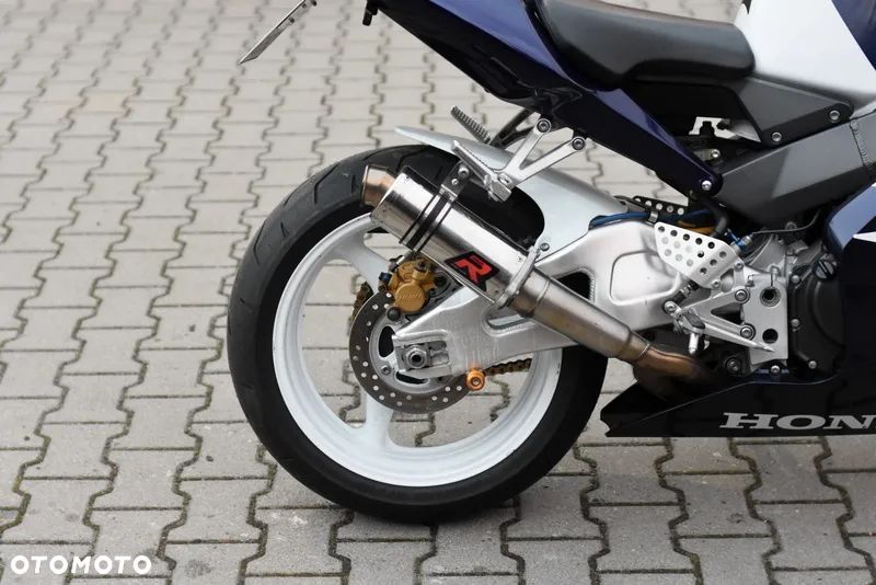 Honda CBR - 11