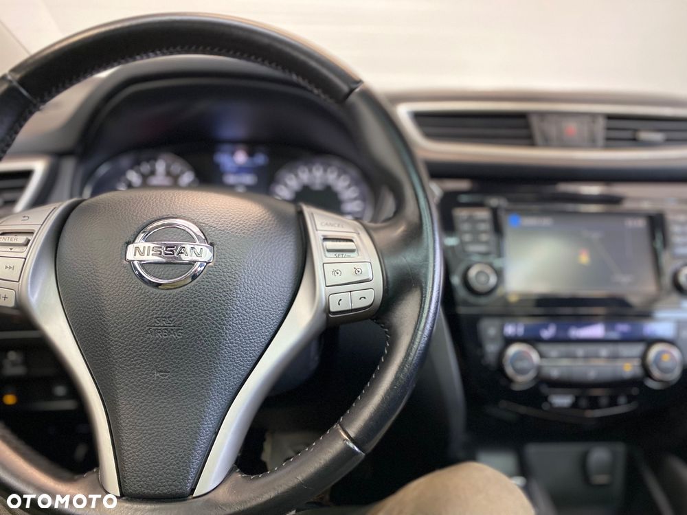 Nissan Qashqai 1.5 dCi Tekna - 26