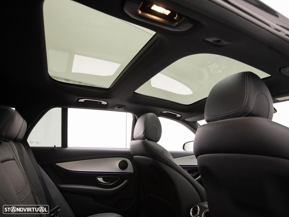 Mercedes-Benz E 300 de 9G-TRONIC AMG Line - 13
