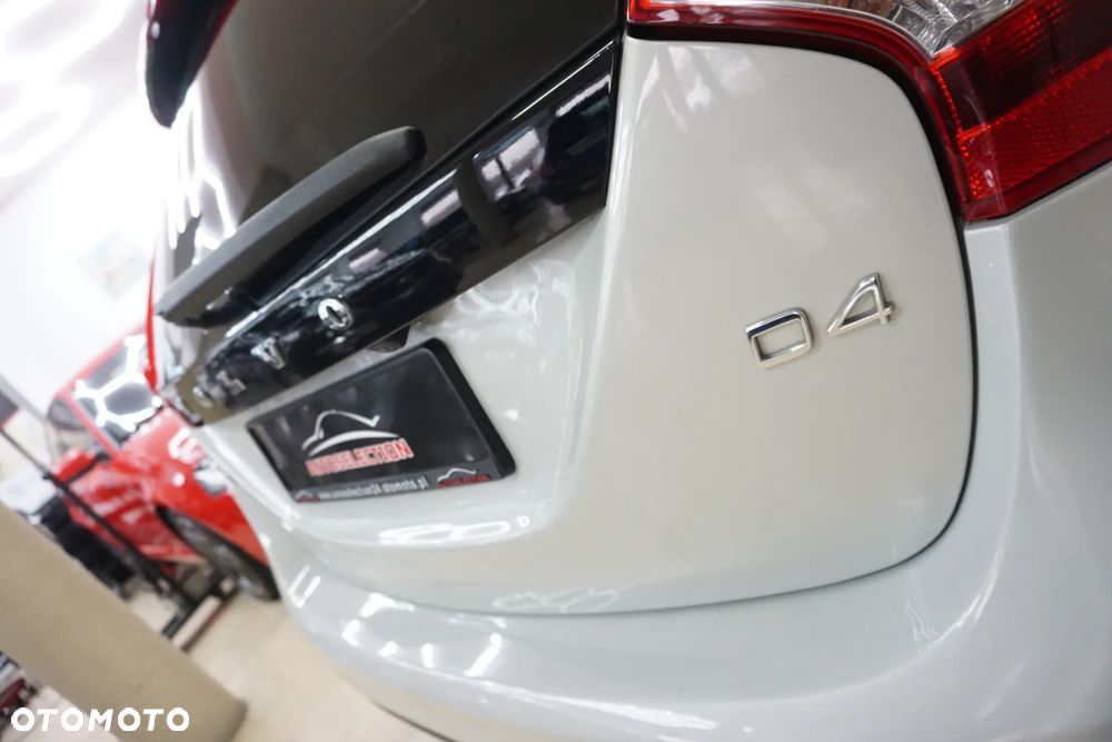 Volvo V60 D4 Geartronic Momentum - 18