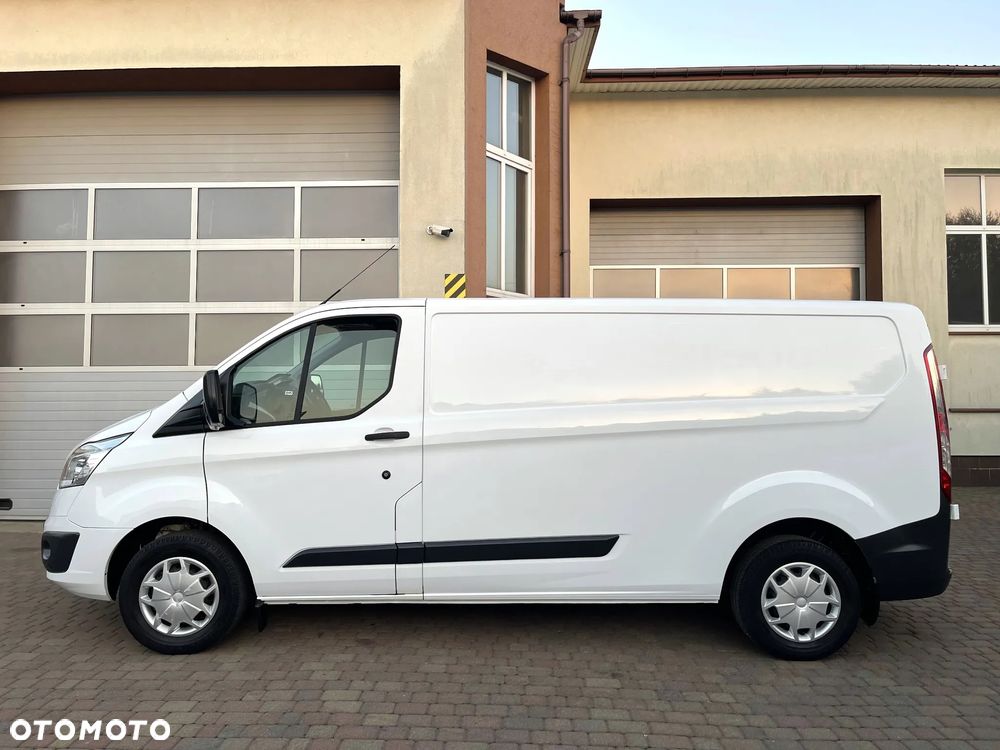 Ford Custom L2H1 - 5