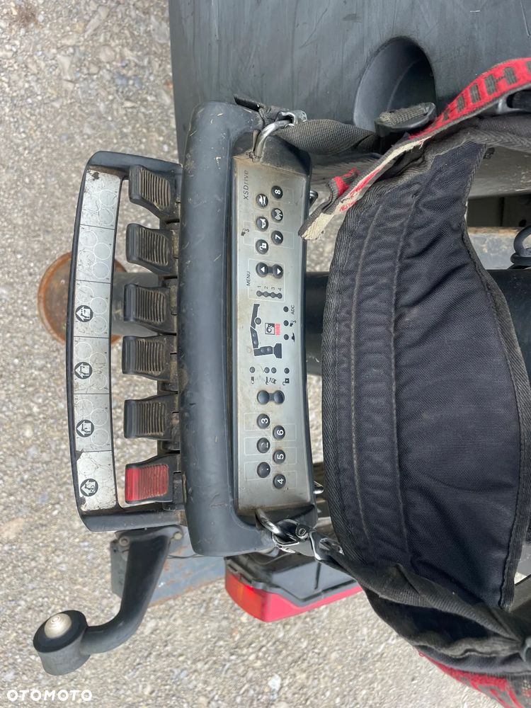 Volvo FMX 410 8X4 - 15