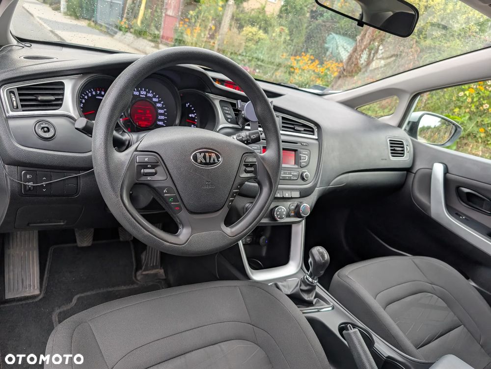 Kia Ceed 1.6 GDI M - 6