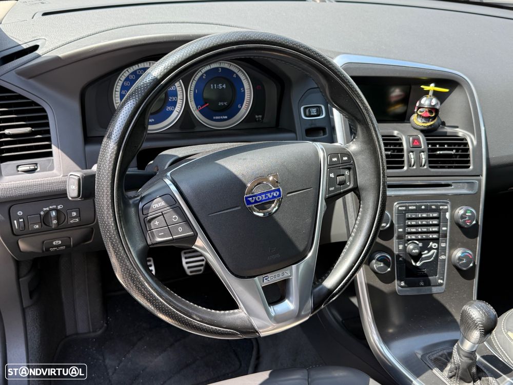 Volvo XC 60 2.0 D4 R-Design Start/Stop - 9