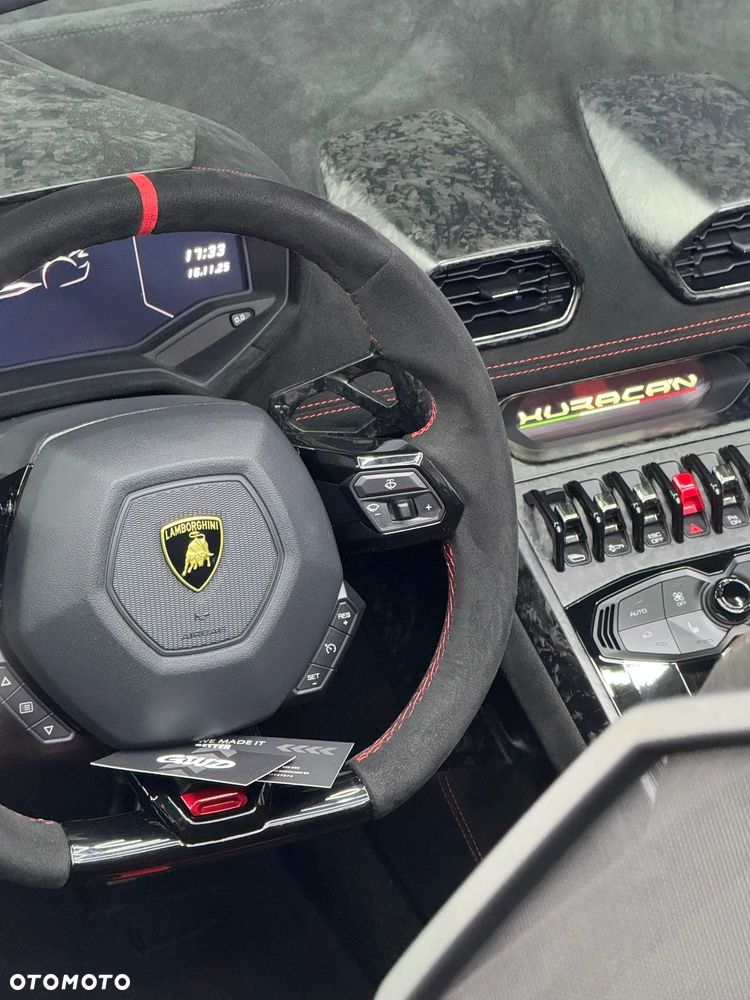 Lamborghini Huracan Performante - 15