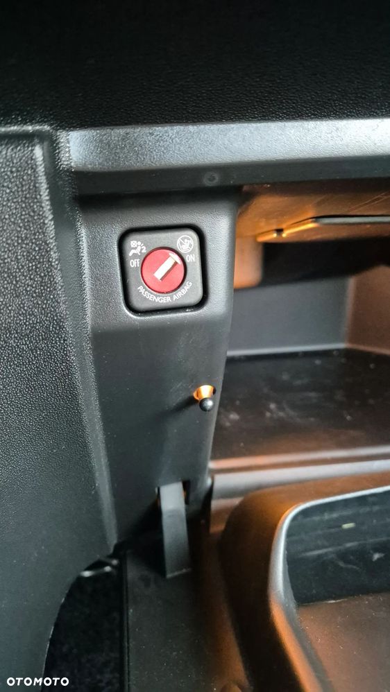 Citroën C3 Pure Tech (VTi) 82 Exclusive - 28