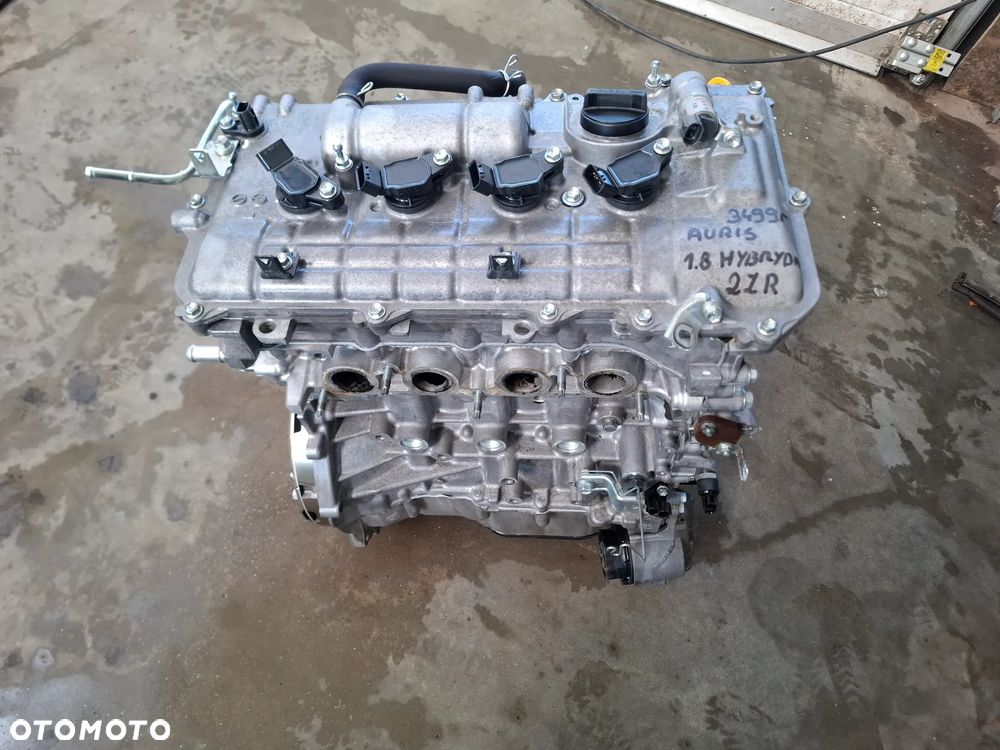 TOYOTA AURIS E18 1.8 HYBRYDA HB SILNIK 2ZR - 1