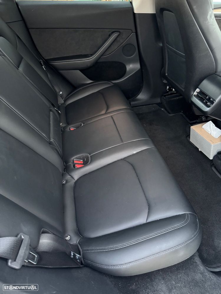 Tesla Model Y Tração Traseira — fotografia 9