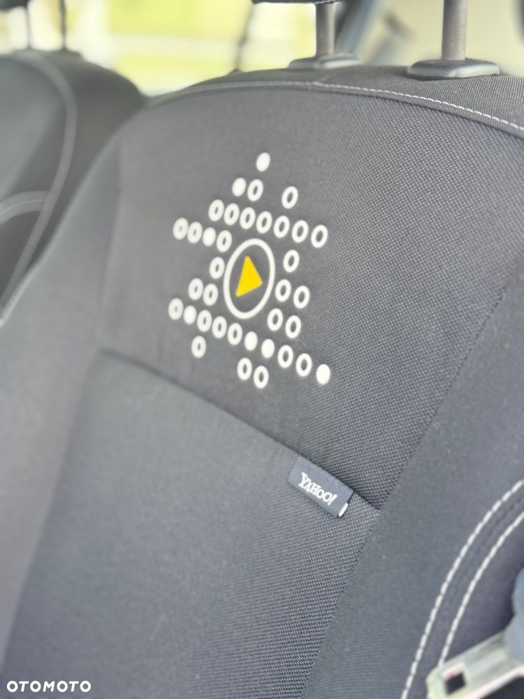 Renault Clio 1.2 16V 75 Yahoo - 14