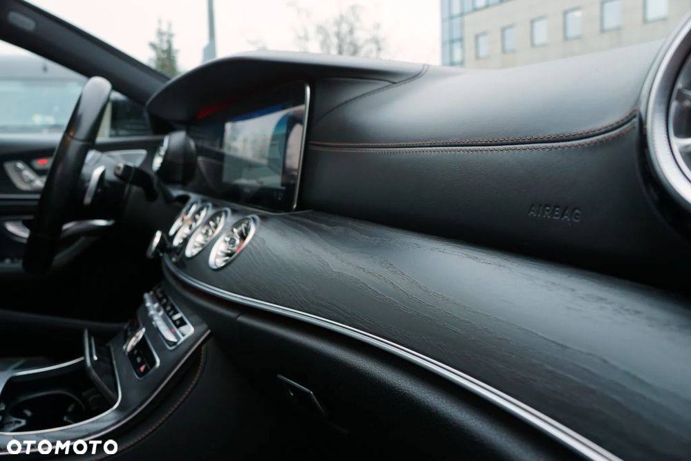 Mercedes-Benz CLS 300 d 9G-TRONIC AMG Line - 19