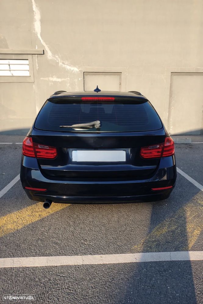 BMW 318 d Sport Line - 3