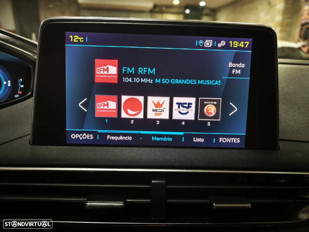 Peugeot 3008 225 e-EAT8 Allure Pack - 32