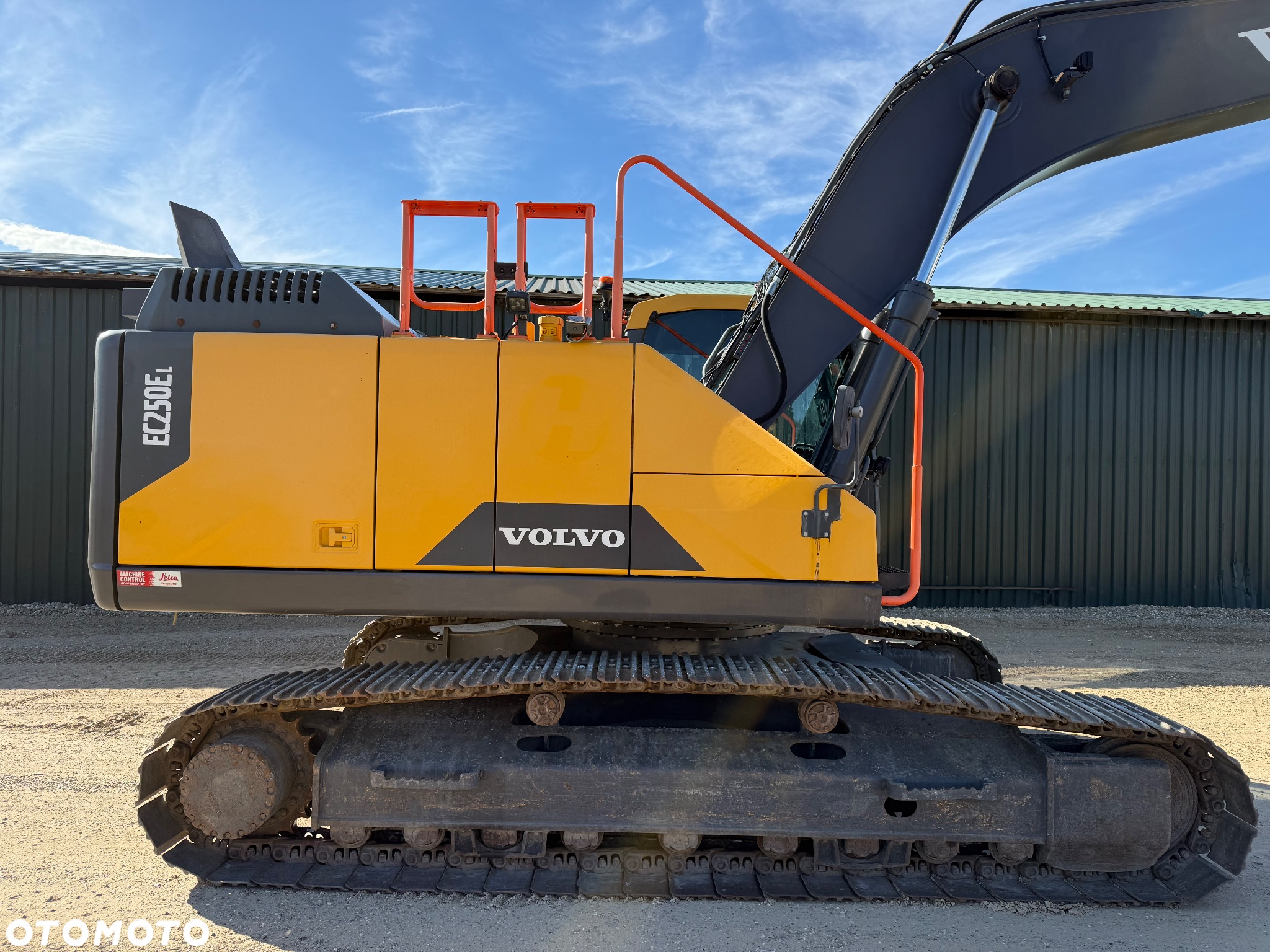 Volvo EC 250 EL - 9