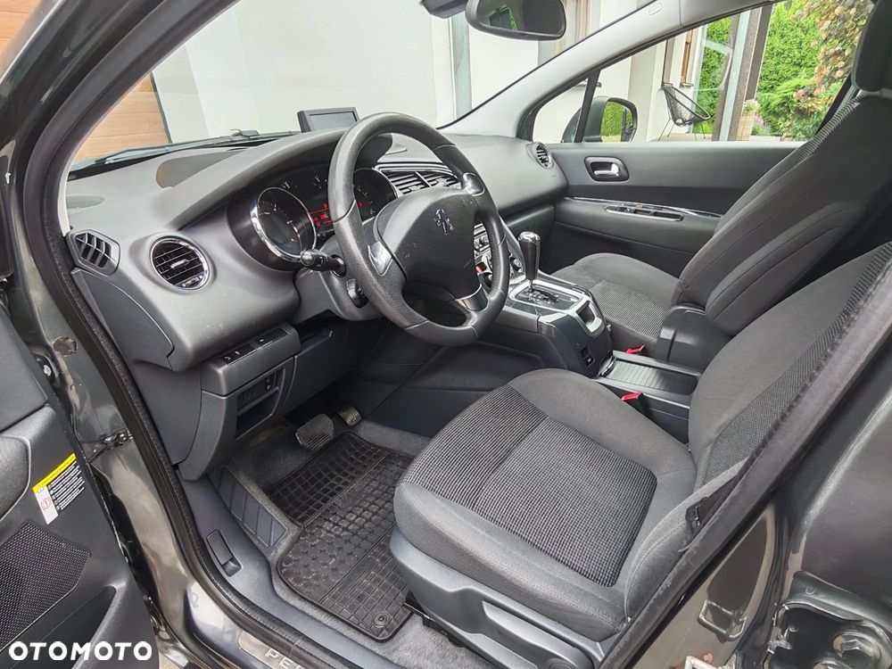 Peugeot 5008 2.0 HDi Active 7os - 8