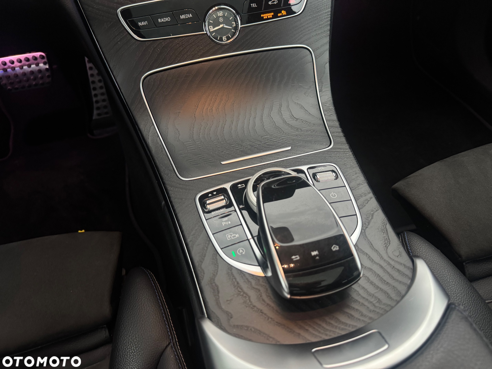 Mercedes-Benz Klasa C 220 d 4Matic T 9G-TRONIC Edition AMG Line - 26