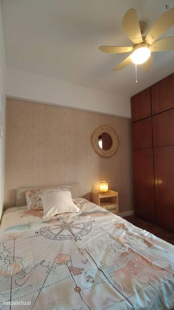 Quarto - localizado em Carcavelos Lisbon - Grande imagem: 3/19