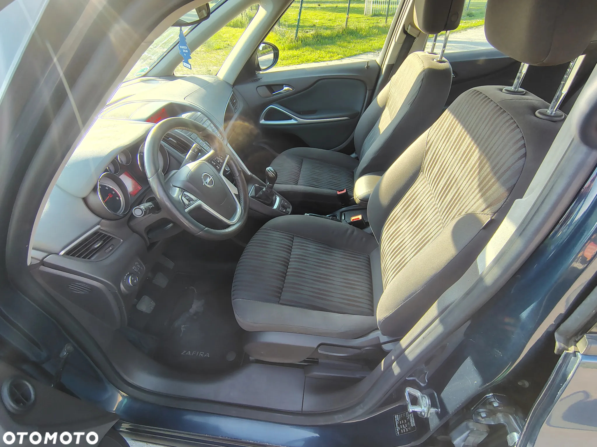 Opel Zafira - 16