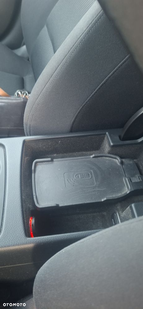 Audi A4 Avant 2.0 TDI DPF Ambiente - 22