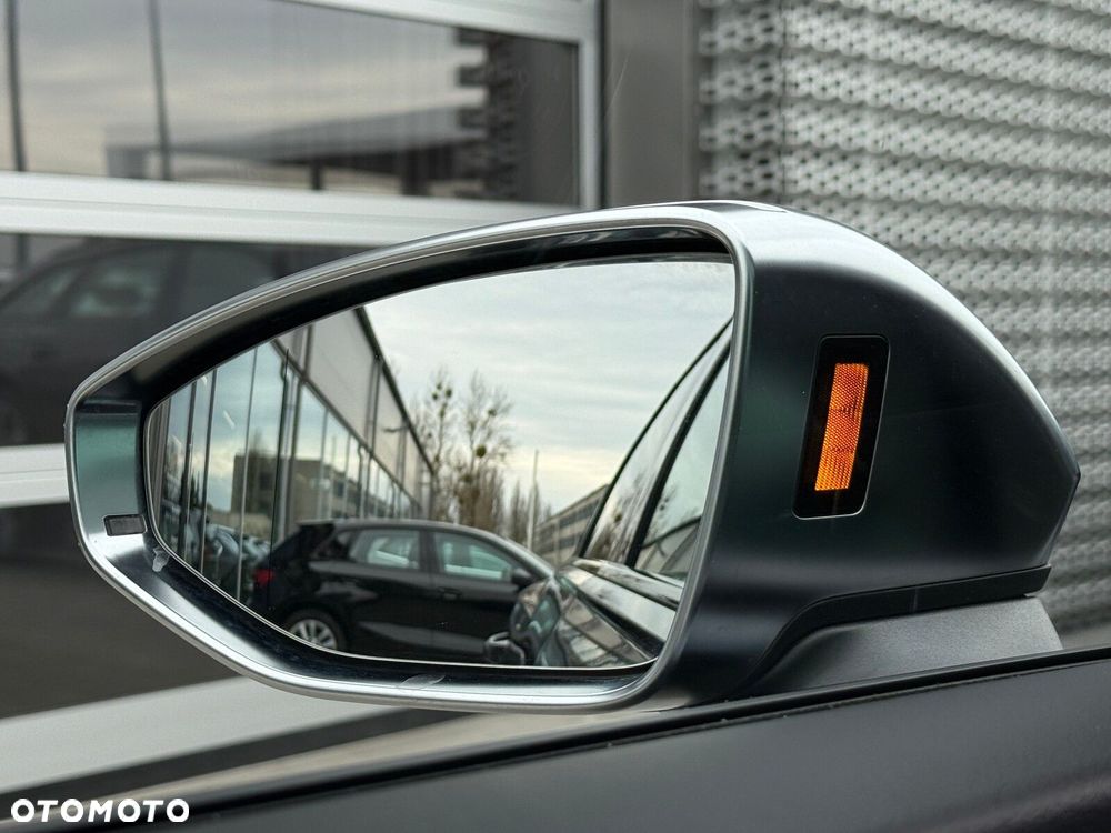 Audi S6 Avant - 40