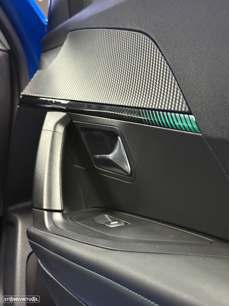 Peugeot 2008 1.5 BlueHDi Allure Pack EAT8 - 22