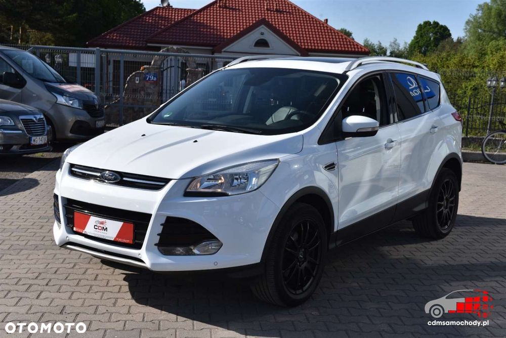 Ford Kuga 1.5 EcoBoost 2x4 Titanium - 6