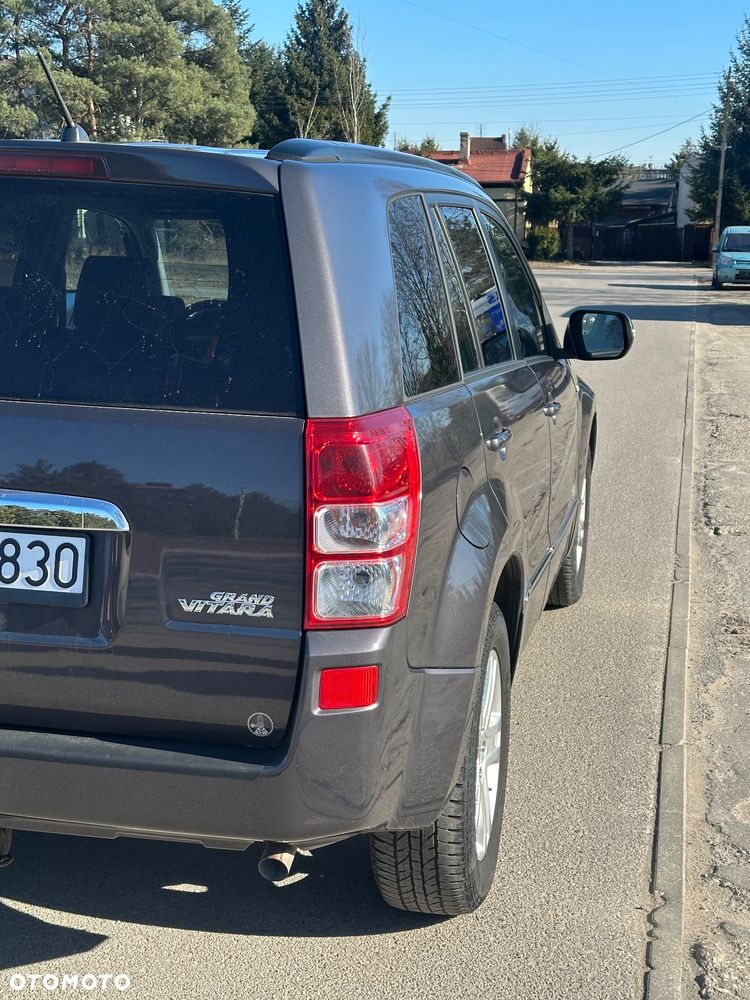 Suzuki Grand Vitara 1.9 DDiS De Luxe - 9