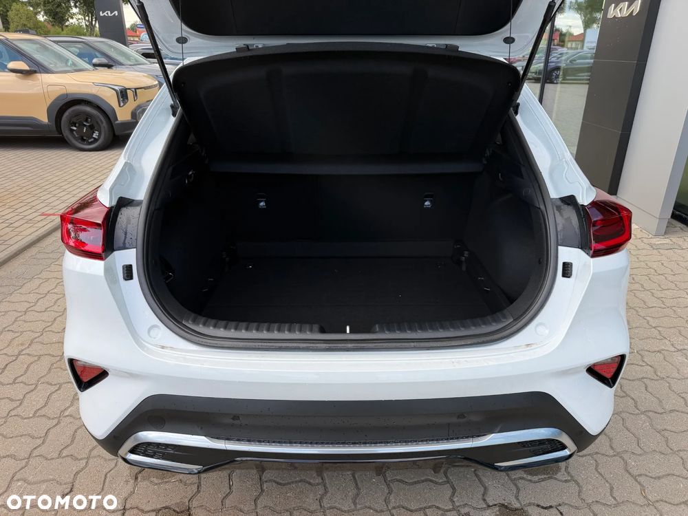 Kia XCeed 1.6 T-GDI M DCT - 11