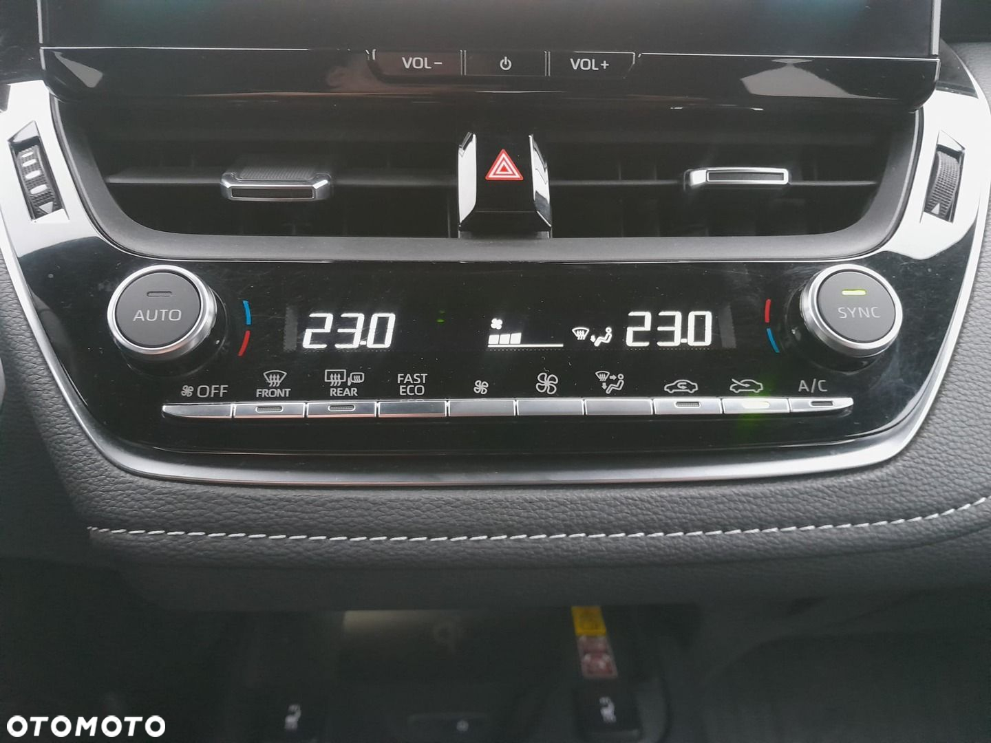 Toyota Corolla - 18