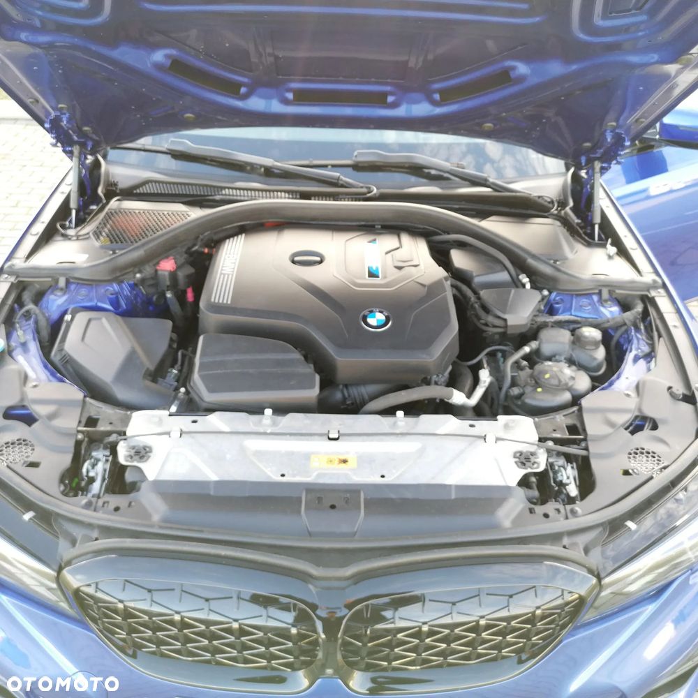 BMW Seria 3 330e M Sport - 19