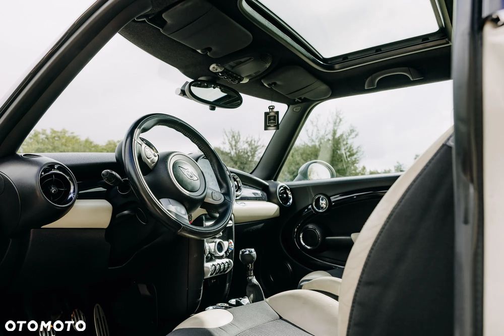 MINI Cooper S - 25