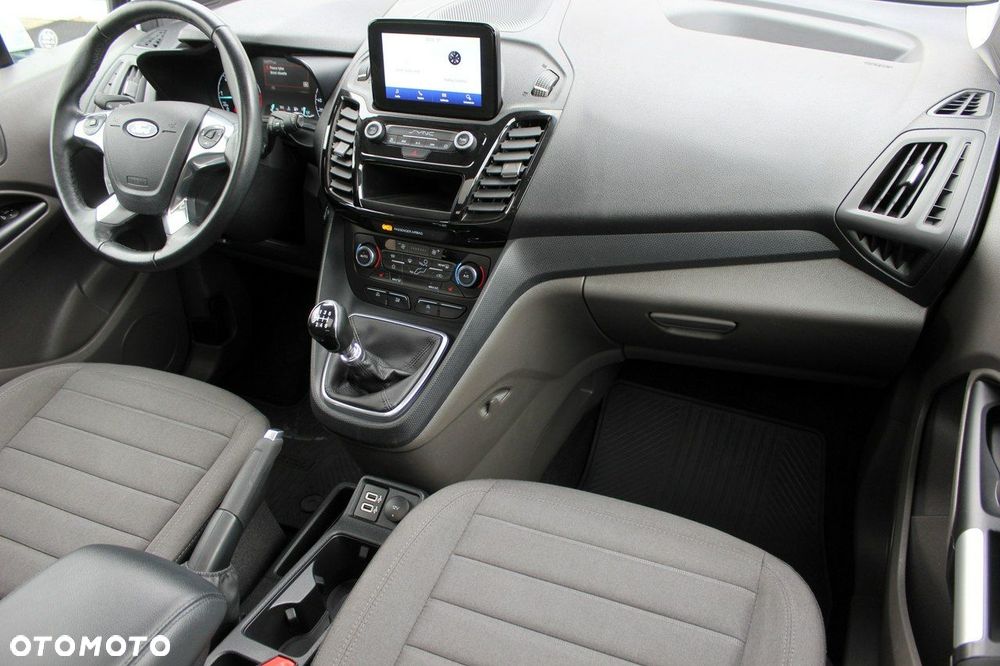 Ford Tourneo Connect - 28
