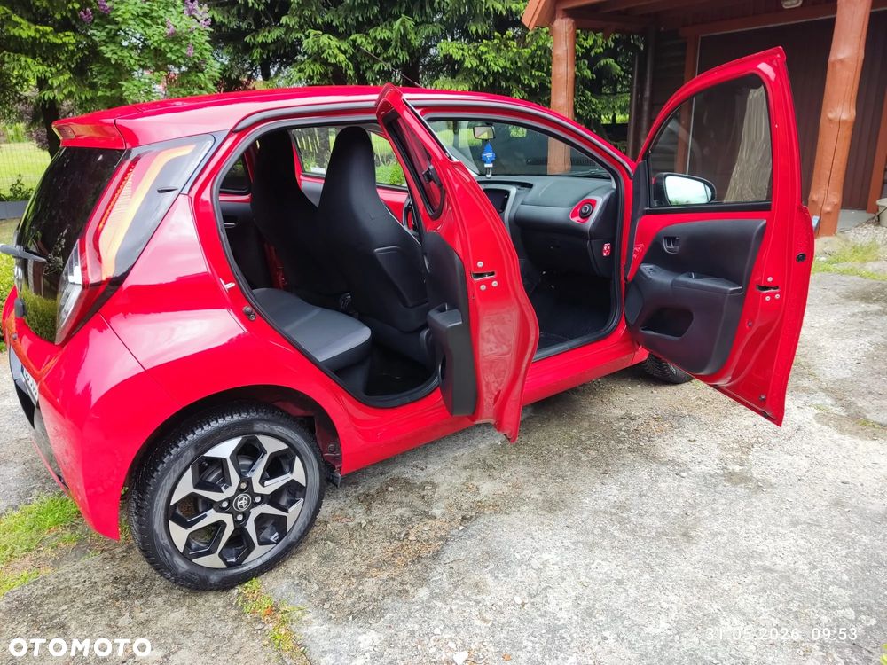 Toyota Aygo x-play - 9
