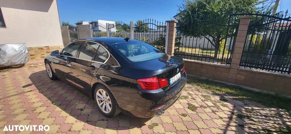 BMW Seria 5 520d Aut. - 9