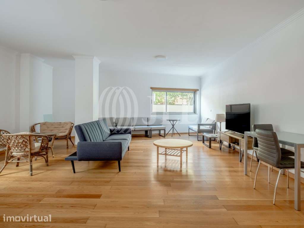 Apartamento T4, com terraço e estacionamento, em Lisboa - Grande imagem: 2/32
