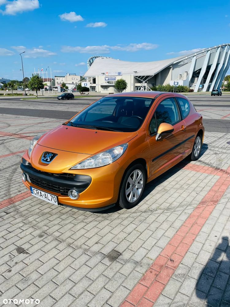 Peugeot 207 - 1