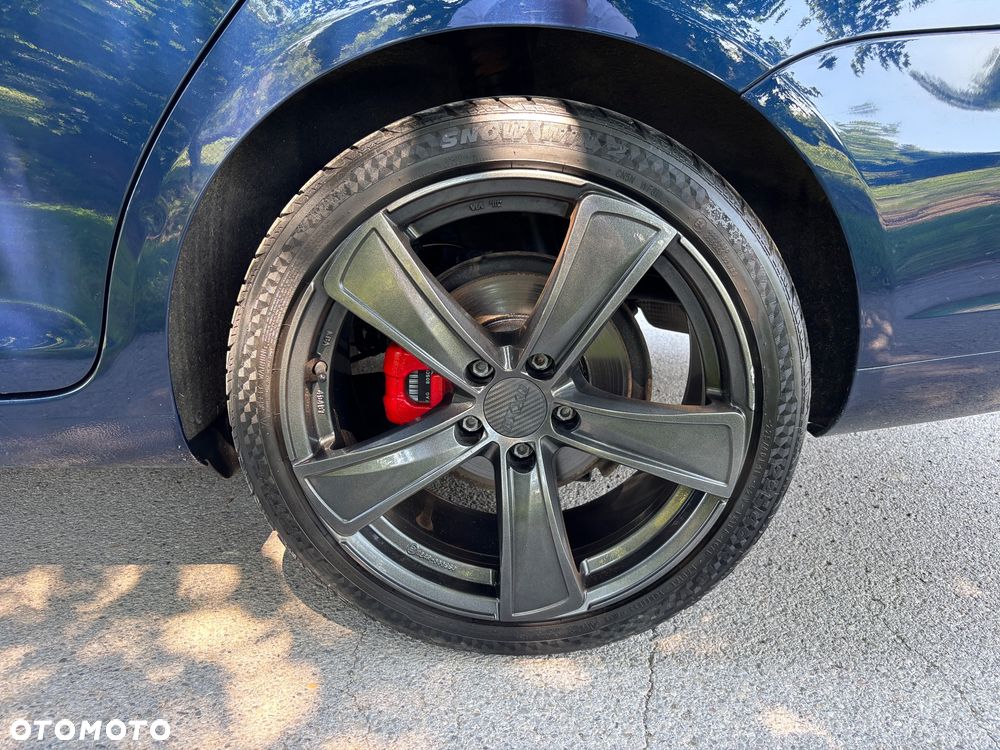 Volkswagen Golf 1.6 TDI Comfortline - 21
