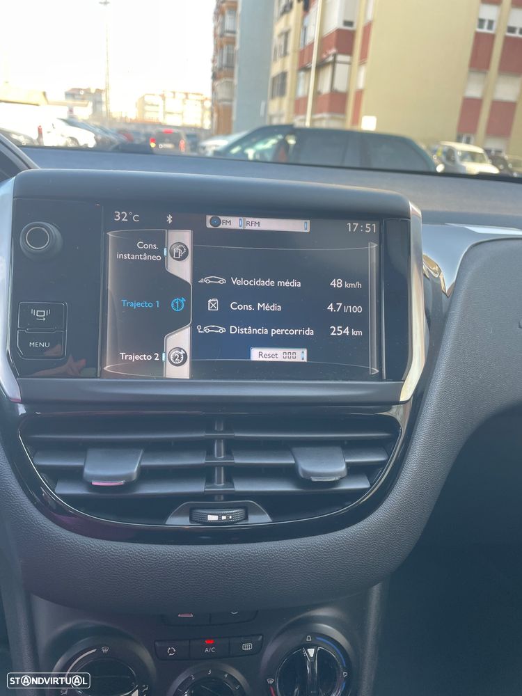 Peugeot 208 1.4 HDi Access - 7