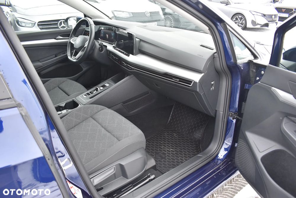 Volkswagen Golf 1.5 eTSI OPF DSG Life - 16