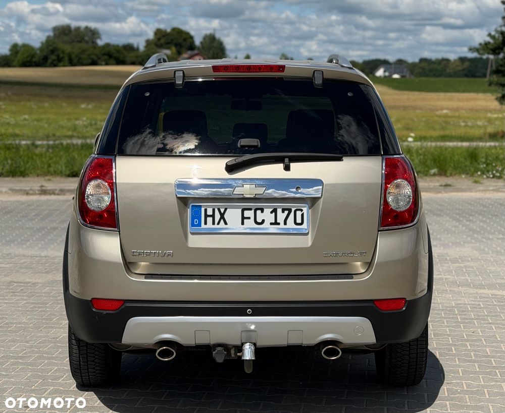 Chevrolet Captiva - 12