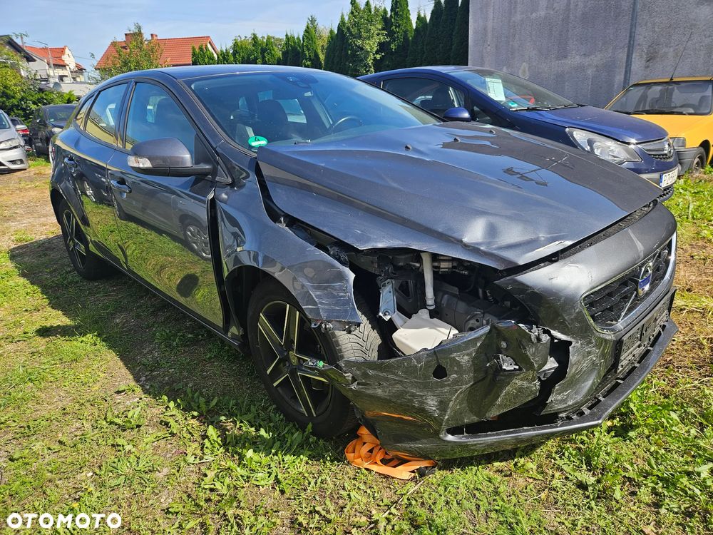 Volvo V40 T2 - 7